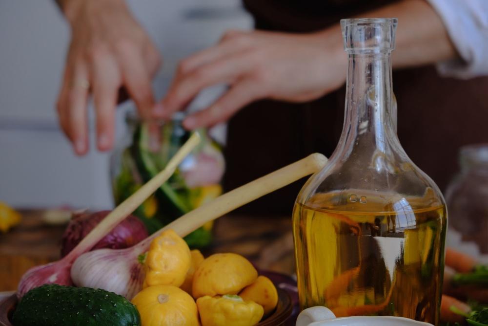 Sunflower Oil vs Olive Oil: Which Is Healthier?